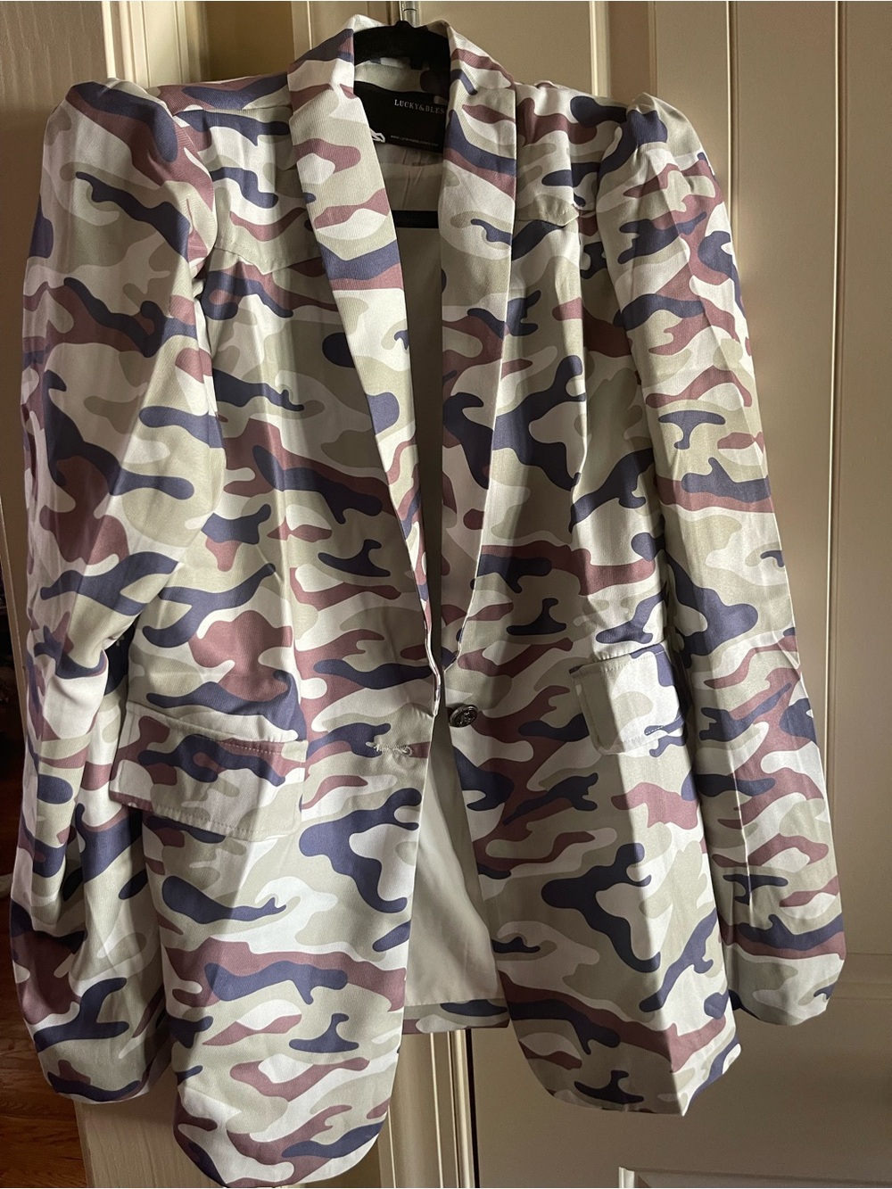 NWT Camo Print Women's Blazer Jacket - Neutral Tones